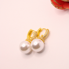 Round Pearl Earrings